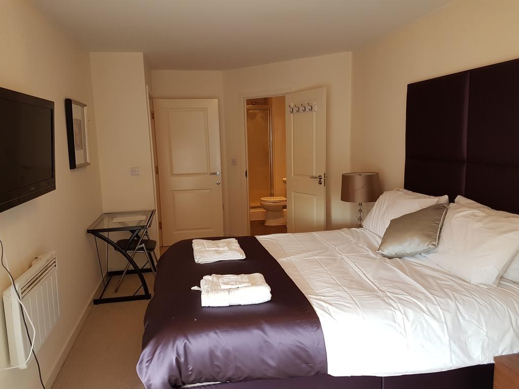 Two Bedrooms, Two Bath, Up To 3 Beds 1 Sofa - Slough Windsor Legoland Dış mekan fotoğraf
